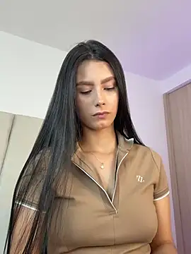 Lauraxx69 online show from 05.16.26