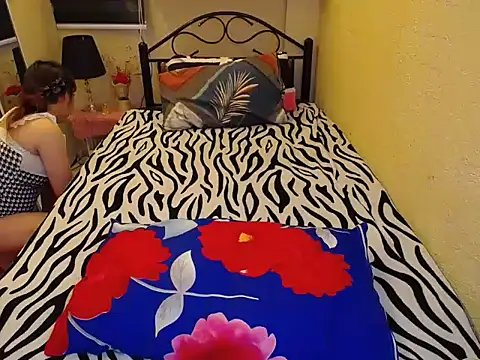 MissFoxylady online show from 12.11.24