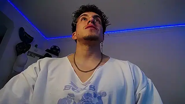 strongboy  online show from 10.18.25