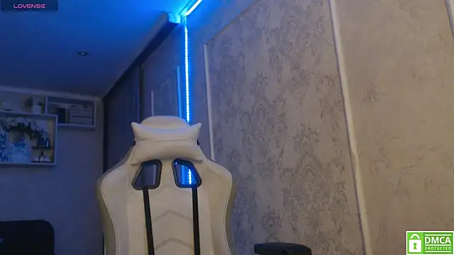 Snapshot of lunarose777 chatting on 12.22.24 lunarose777 online show from 12.22.24