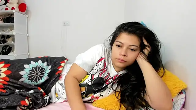 sweetnia online show from 09.22.25