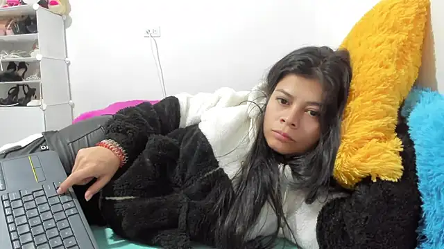 sweetnia online show from 10.02.25