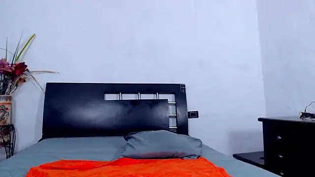 AikoTailor online show from 09.24.25