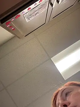 cinnatitties online show from 09.08.25