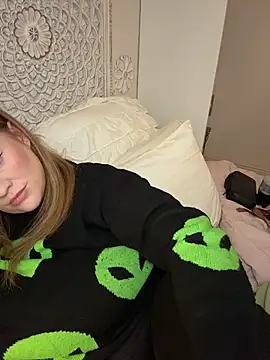 cinnatitties online show from 11.02.25