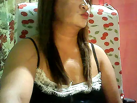 hott scarlett online show from 04.14.26