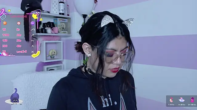 Catwhite  online show from 03.02.26