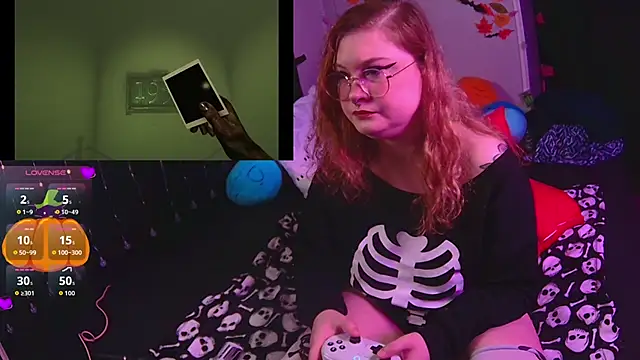 evamila online show from 10.15.25