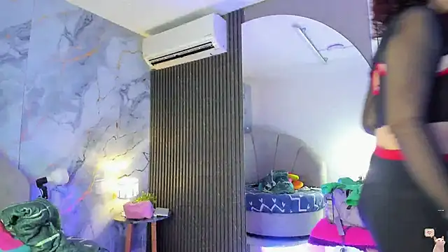 Katemoss70 online show from 10.05.25