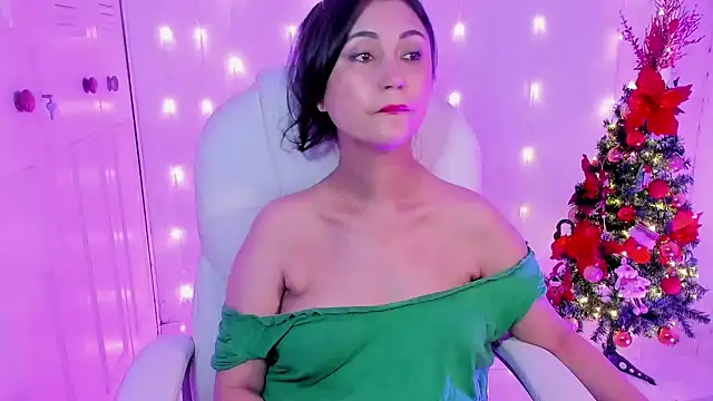 Snapshot of danielahot66 chatting on 12.26.24 danielahot66 online show from 12.26.24