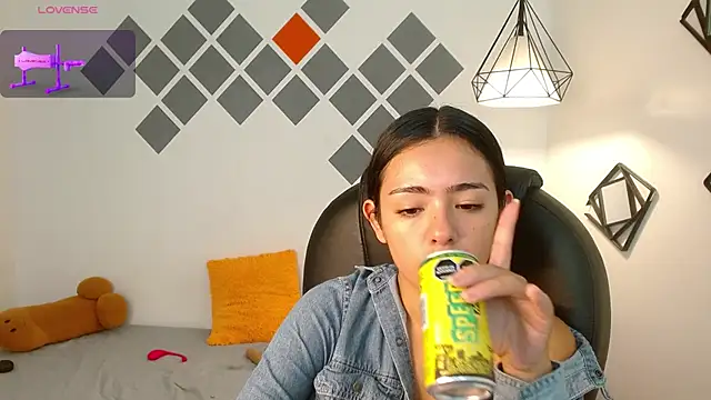 Ivy Gail online show from 12.11.24