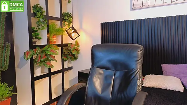 Ivy Gail online show from 11.13.25