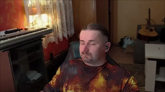 Snapshot of Mosiadz1975 chatting on 01.18.25 Mosiadz1975 online show from 01.18.25