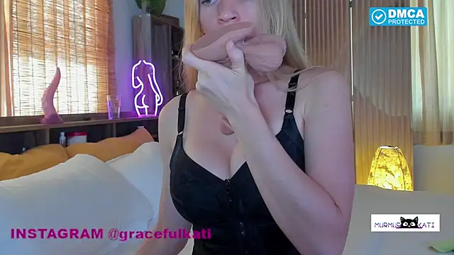 Snapshot of murmur_kati_ chatting on 12.11.24 murmur kati online show from 12.11.24