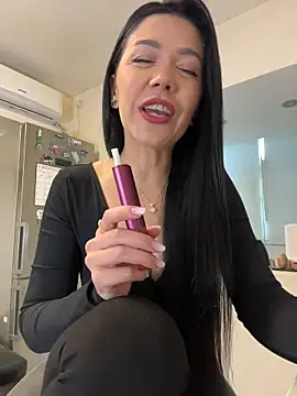 Snapshot of denise_k chatting on 03.29.26 denise k online show from 03.29.26