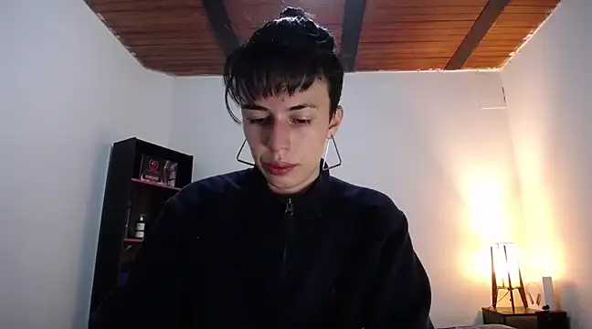 Snapshot of Cocain_Atenea chatting on 03.18.25 Cocain Atenea online show from 03.18.25