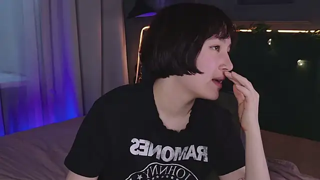 Snapshot of So_audrey chatting on 01.02.25 So audrey online show from 01.02.25