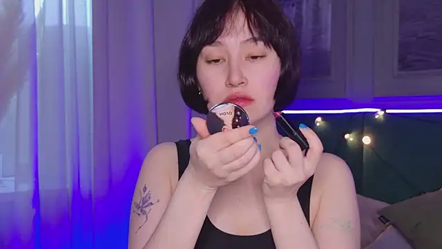 Snapshot of So_audrey chatting on 02.24.25 So audrey online show from 02.24.25