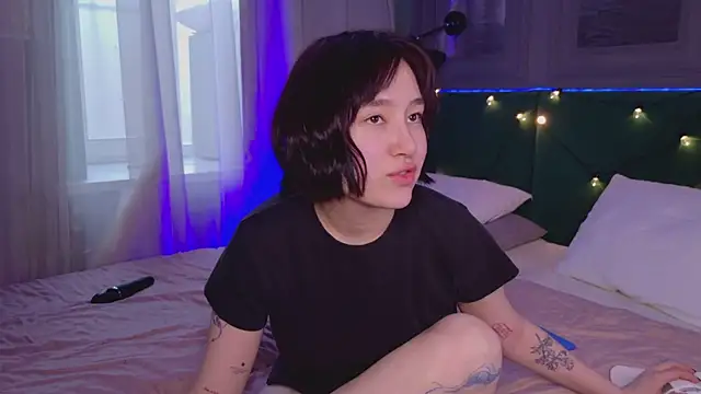 Snapshot of So_audrey chatting on 03.08.25 So audrey online show from 03.08.25