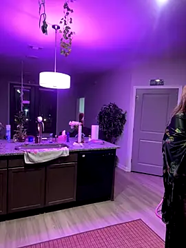 Snapshot of BigFineSelena chatting on 12.20.25 BigFineSelena online show from 12.20.25