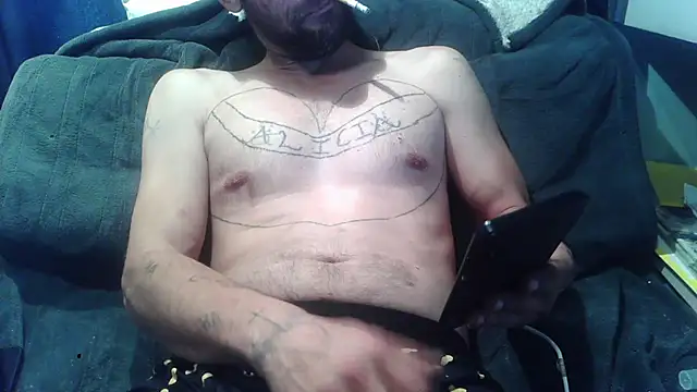 Snapshot of goodick4u28 chatting on 02.18.26 goodick4u28 online show from 02.18.26