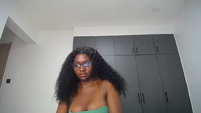 Snapshot of Pretty_Liya08 chatting on 06.01.26 Pretty Liya08 online show from 06.01.26
