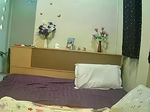 Jennythai123 online show from 12.28.24