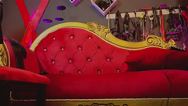 PerlaDivaio online show from 10.24.25