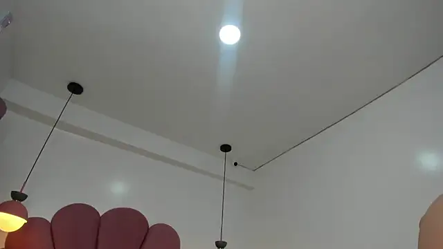Snapshot of dayra_angels chatting on 12.18.24 dayra angels online show from 12.18.24