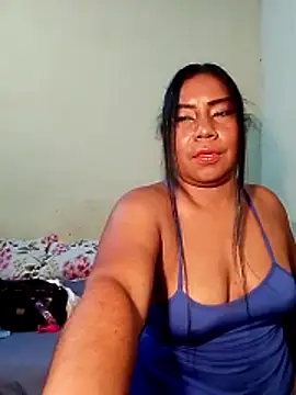 Snapshot of rosmery-navarro chatting on 02.03.26 rosmery-navarro online show from 02.03.26