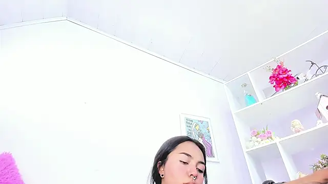 Snapshot of miss_soffi_ chatting on 05.07.26 miss soffi online show from 05.07.26