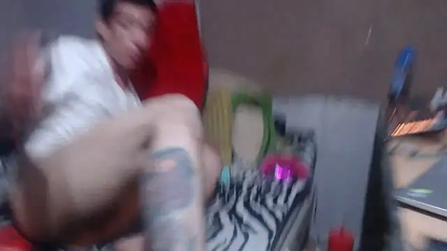 Snapshot of DADDYGNAGSTA chatting on 01.04.25 DADDYGNAGSTA online show from 01.04.25