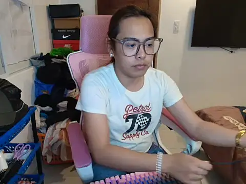 Your PrettyGirlxxx online show from 02.19.26