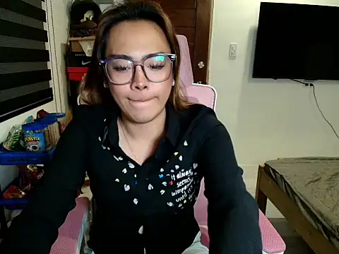 Your PrettyGirlxxx online show from 03.06.26