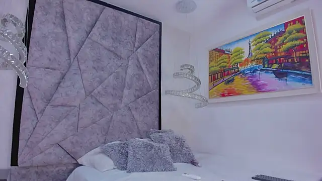 AmandaNordby  online show from 03.10.25