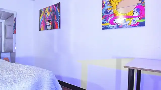 Candy And Andy  online show from 03.18.25