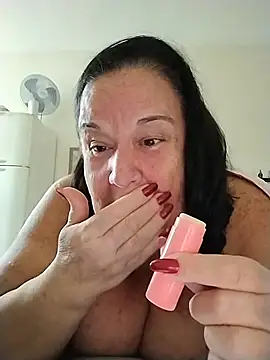 Snapshot of Yaya_Mineira chatting on 05.21.26 Yaya Mineira online show from 05.21.26
