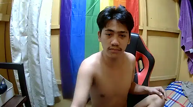 Snapshot of gaysucker6969 chatting on 01.26.25 gaysucker6969 online show from 01.26.25