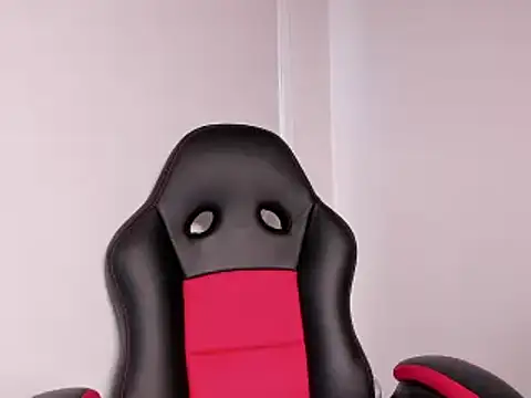 madelaine blosson online show from 12.08.24