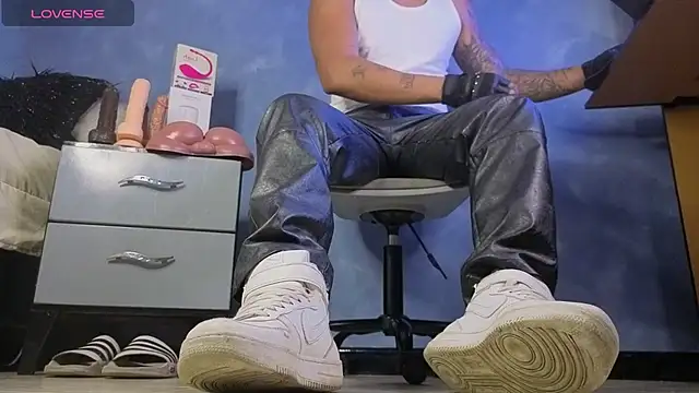 TomLover 12 online show from 03.03.26