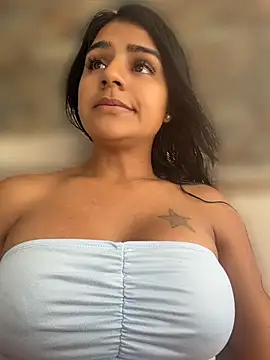 Snapshot of AnnRosse18 chatting on 07.15.26 AnnRosse18 online show from 07.15.26