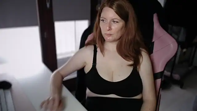 Exotic-Desire online show from 12.18.25