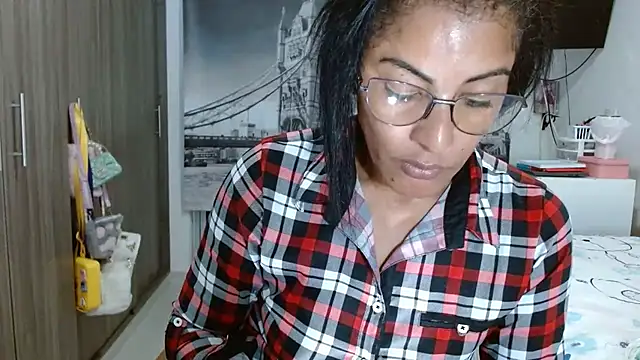 kateleyagrey online show from 02.04.25