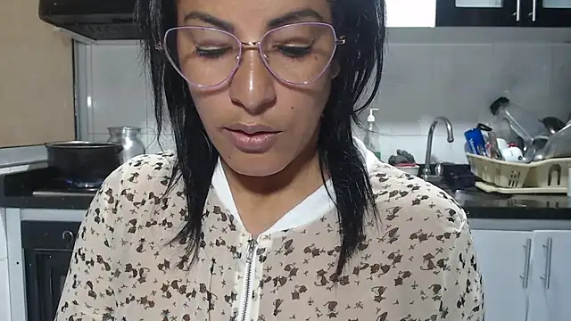 kateleyagrey online show from 04.11.26