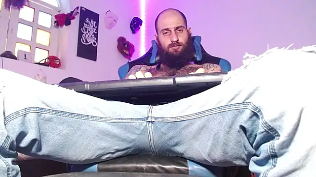 Snapshot of Tatted21xxx chatting on 04.16.26 Tatted21xxx online show from 04.16.26