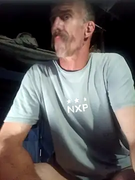 Snapshot of strollnrg069 chatting on 10.29.25 strollnrg069 online show from 10.29.25