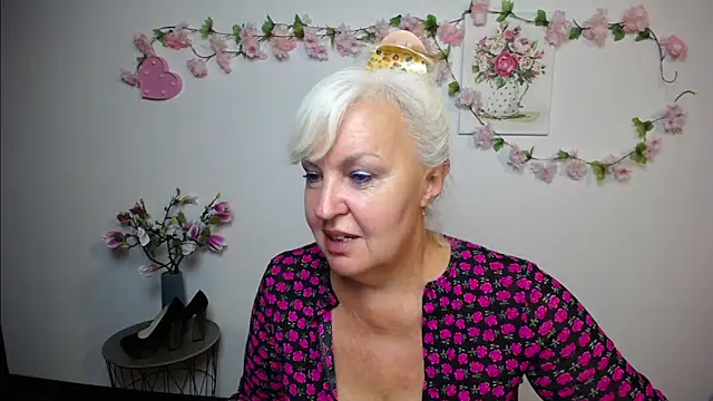 BlondyLeeBest online show from 09.08.25