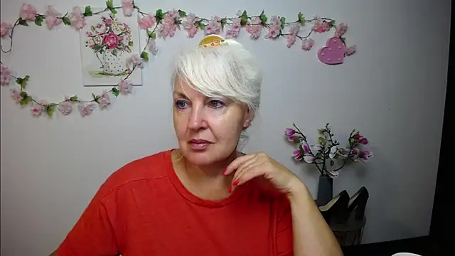 BlondyLeeBest online show from 09.09.25