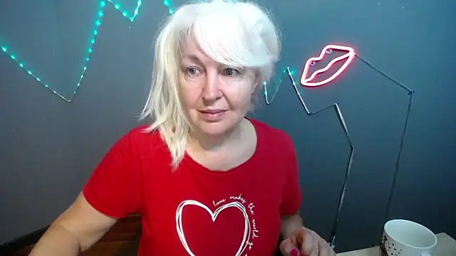 BlondyLeeBest online show from 04.12.26