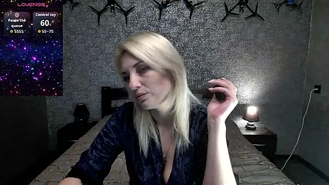 annagreeneyess online show from 10.17.25